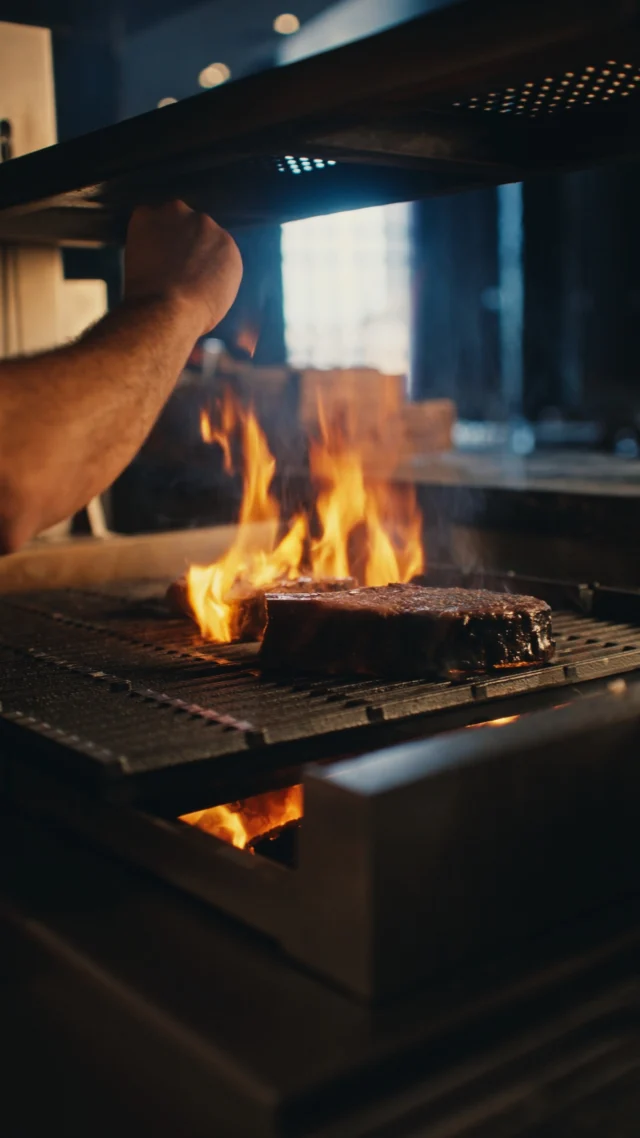 Open flame cooking.

Magma by Dany Karam.

#magma  #danykaram  #cabravale