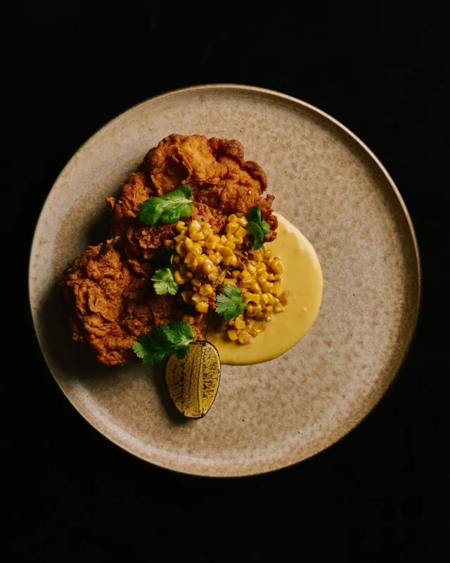 Karam Fried Chicken

Buttermilk spatchcock, fried golden. Miso-glazed corn for depth, lime for brightness.

Reservations open—link in bio.

#magma  #danykaram  #cabravale
