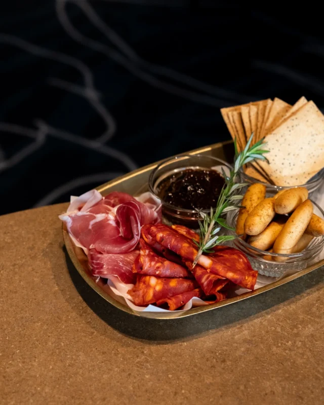 Spoil Mum with more than just a staycation… make it a night to remember ✨

From 5pm, head downstairs to Lotus Bar for an evening of live music by Unkle H Band, $18 Mojo prosecco bottle and cocktails, $18 charcuterie boards and $10 choc strawberry cups.

Spend $50 or more and Mum receives complimentary flowers 💐

Stay the night at Novotel Sydney Cabramatta and turn Mother’s Day into something truly unforgettable.

Book your staycation now via the link in bio.

#NovotelSydneyCabramatta #MothersDay #LiveEntertainment #MotherDayCelebrations #WhatsOnSydney